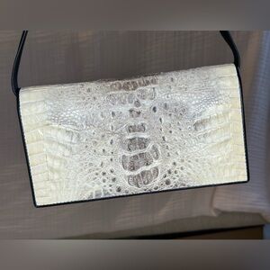 Elegant Cream Crocodile Leather Women's Bag